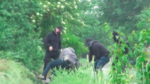 ФСБ показала задержание мужчины, готовившего подрыв машины херсонского чиновника