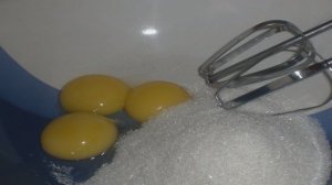 Черничный крем со сливочным маслом