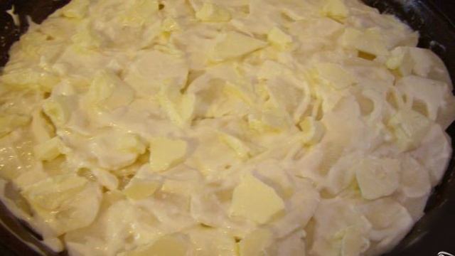 Картофельная запеканка со сметаной