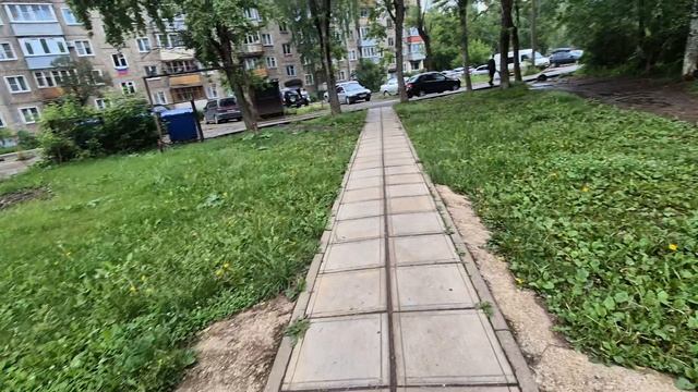 Прогулка среди дворов после дождя Кеглямарш