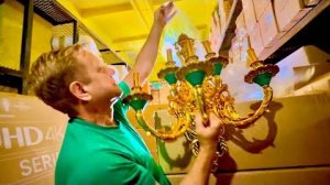 Олег Зубков показывает СКЛАДЫ Тайгана! Посмотрите сколько всего необходимо ежедн