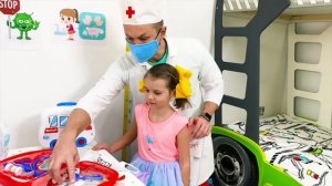 Мистер Макс Макс и его история про чистые руки