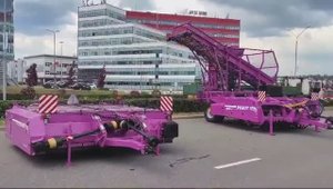 Свеклоуборочный комбайн