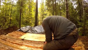 ДОМ ПОД ЗЕМЛЕЙ своими РУКАМИ - КАБАНЫ НА ПОРОГЕ, Новая ПЕЧЬ, КРЫША, Ищем ГРИБЫ - СТРОИМ Землянку