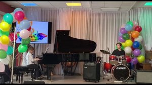 Irwin Levine and L.Russel Brown "Повяжи желтую ленту вокруг старого дуба"