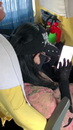Вот так одевается типичная взрослая Китаянка.