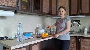 В жару, спасаемся только им ...