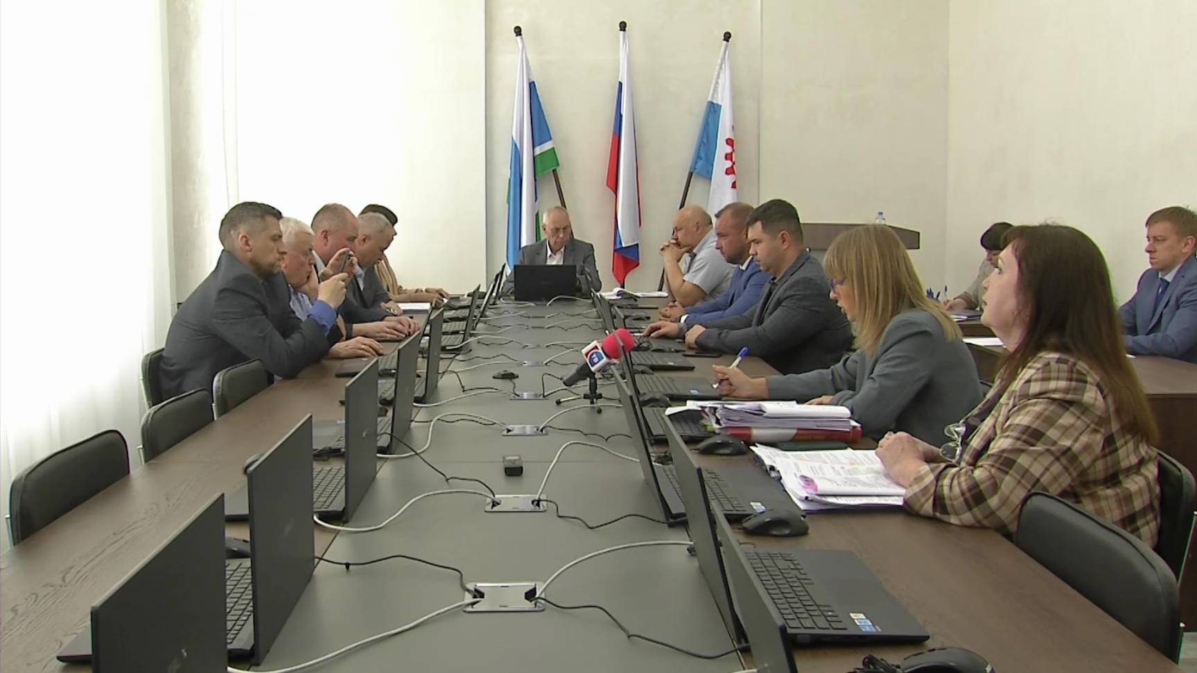 Депутаты рассмотрели показатели социально-экономического  развития округа