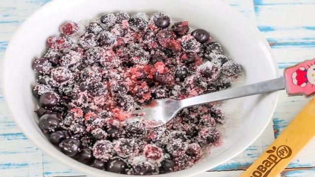 Черная смородина протертая с сахаром