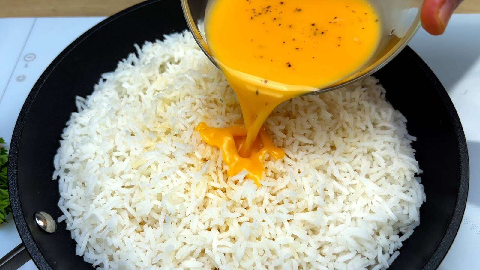 Этот рецепт риса настолько вкусный, что я готовлю его каждую неделю