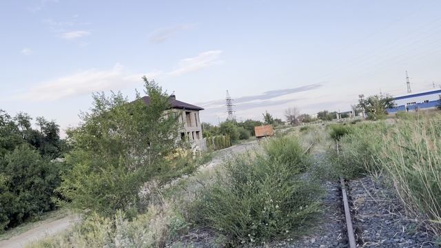 ДАЖЕ ПОСЛЕ НЕБОЛЬШОЙ
УЛЫБКИ В ОРГАНИЗМЕ
ОБЯЗАТЕЛЬНО ДОХНЕТ
ОДИН МАЛЕНЬКИЙ МИКРОБ.