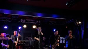 Marie Koch & Symbelwlonc band - Whisky and music
первая песня дебютного альбома Belated love