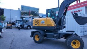 Колёсный экскаватор ARCTIC BEAR ARE80W CTT Expo 2025