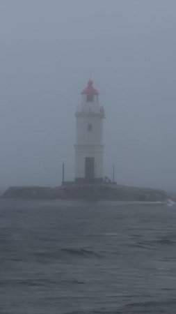 Маяк зовёт: эти кадры объяснят, почему нельзя сидеть дома сегодня