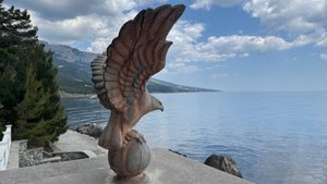 ВОДА 10,5 градусов, ЧТО ПРОИСХОДИТ, ГДЕ КУПАЛЬНЫЙ СЕЗОН ?ЕСТЬ ЛИ МАЗУТ НА ПЛЯЖЕ ,,МЕЛЛАС,,Крым 2025