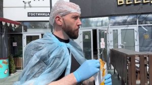 Команда отдела развития чебуреки жарит чебуреки на собственной точке. Зачем?