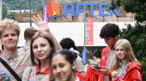 Владимир Путин поздравил «Артек» с юбилеем