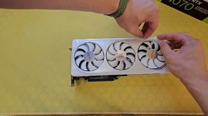 RTX 4070 SUPER в белом дизайне: Стиль и производительность