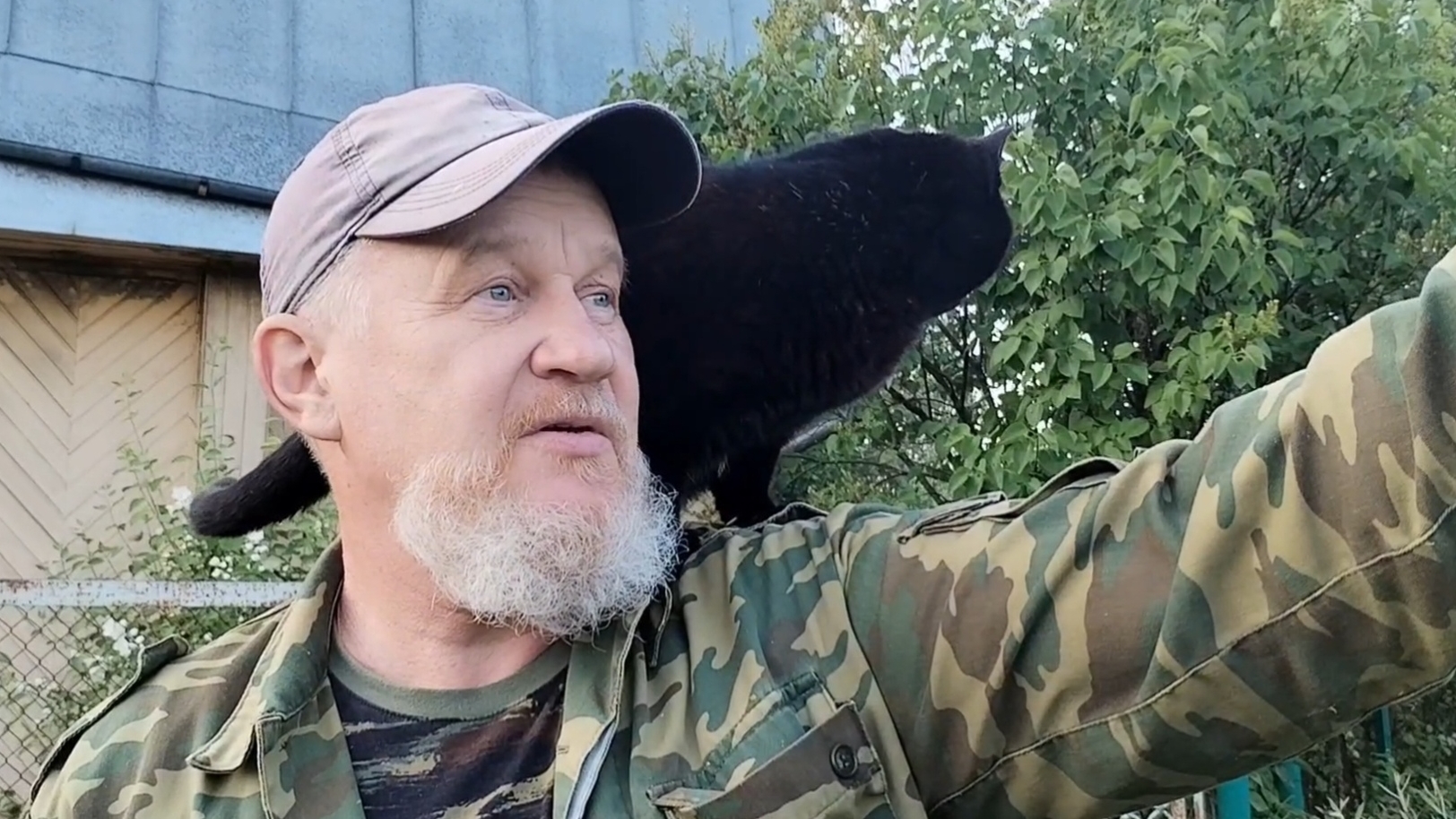 Пропалываем, подвязываем, подкармливаем, любуемся нашим садом. 16-06-2025