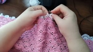 Вязанный детский пледик крючком для Полинки