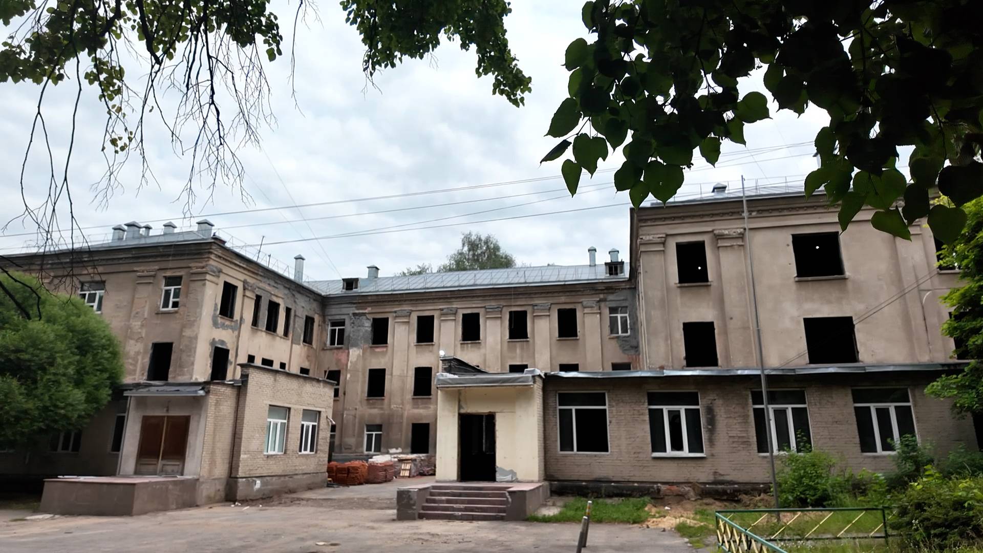 Капремонт бывшей больницы им. Ухтомского завершат в срок