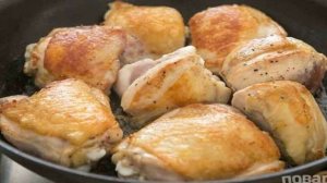 Чесночные бедра с соусом из белого вина
