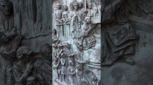 Собором Божьей Матери Альмудены в Мадриде