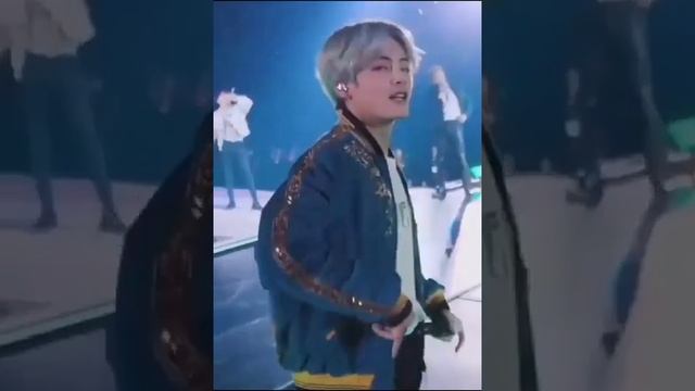 "Секретная жизнь Тэхёна: как участник BTS преображается на военной службе"