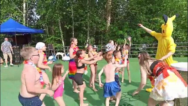 Гавайская вечеринка смотреть онлайн