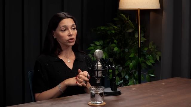 ПОЧЕМУ ДЕВУШКИ БРОСАЮТ СЛАВНЫХ ПАРНЕЙ / Анна Теодорович о главных ошибках мужчин в отношениях
