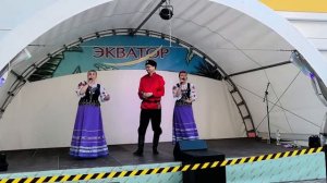 _Под окном широким, под окном высоким вишня белоснежная цветет.._ 🌸🌸🌸.mp4