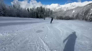 Место силы. Да это здесь Сочи. Горные склоны. Зима ❄. Друзья 👭👬👫. Катаемся. Супер. Отдых.