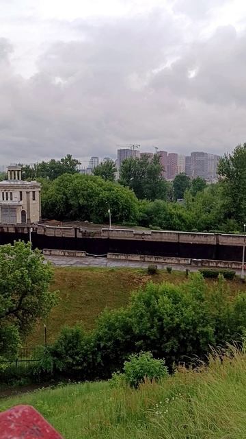 Канал имени Москвы, железнодорожный мост Бачелиса, Москва 18.06.2025 (11:30) м.Щукинская.