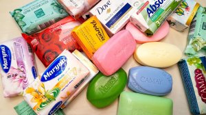 АСМР.  РАСПАКОВЫВАЮ, РАСКЛАДЫВАЮ КРАСОЧНОЕ МЫЛО. ШЕЛЕСТ УПАКОВКИ.