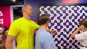 Мисс Кэйти и Мистер Макс (Miss Katy) День в музее