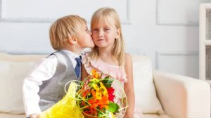 Дарите женщинам цветы