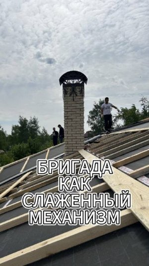 Как устроен карнизный свес на вальмовой кровле?