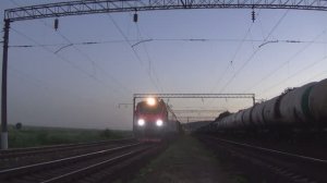 [Приветливый 'Скиф'] Электровоз 2ЭС5-005 «Скиф» с грузовым поездом