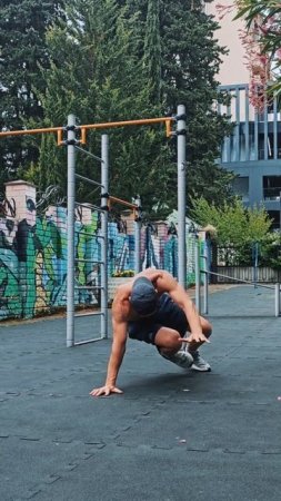 🌿🤲 Движение как медитация**  
Когда мышцы ведут диалог с душой -  
это не тренировка, а откровение