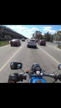 Мотоцикл урал, просто еду по городу и не куда не тороплюсь