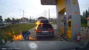 Идиот на заправке