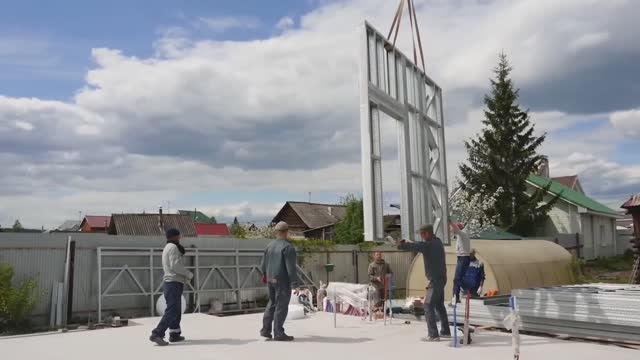 Каркасный удивительный дом из металла за 12 дней. Пошаговый процесс строительства