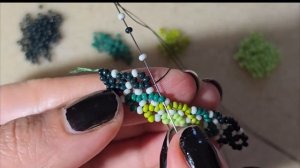 Плетём  красивые серьги из бисера 🔥