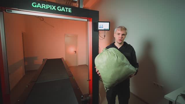 Garpix 3D Scan Gate. Автоматический измеритель ВГХ с конвейерной лентой