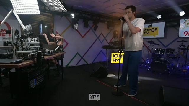 Дмитрий Колдун - Нереальная / открытая студия Юмор FM на станции метро «Деловой центр»