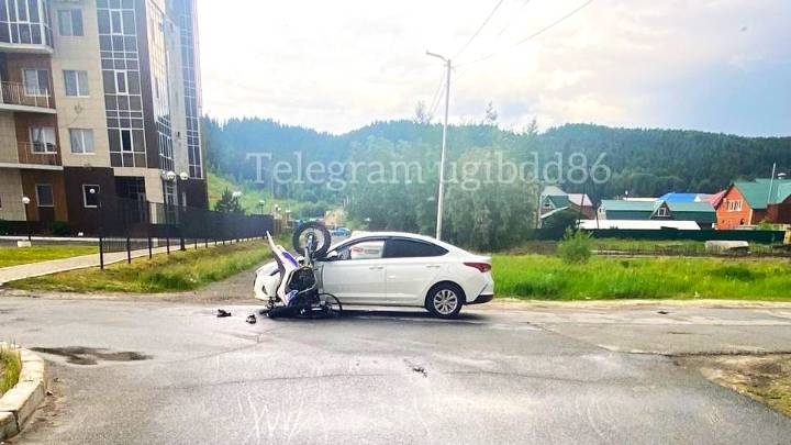 За сутки в Югре 3 мотоциклиста попали в ДТП
