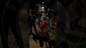 В Москве приезжий "трудолюб" сорвал наклейку Русской Общины