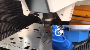 Смена инструмента в координатно-пробивных прессах Technology Italiana