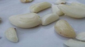 Чесночный соус со сметаной