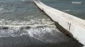 Сочи Адлер Чёрное море сегодня 18 июня 2025. Какая погода сейчас, обстановка на пляже и море